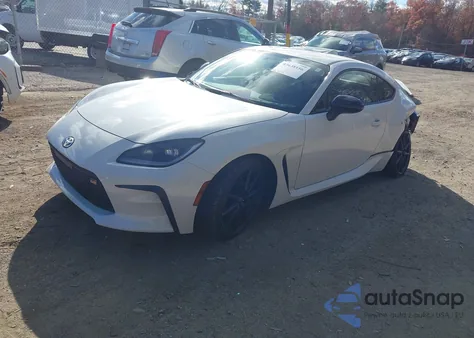 2024 Toyota Gr86 Premium из США, поврежденный, VIN JF1ZNBE13R8756979